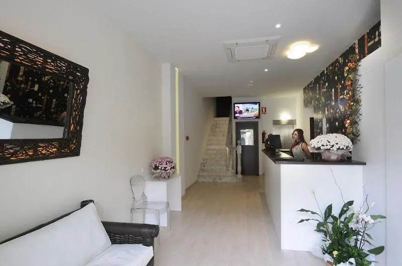 *** Guest house Hostemplo Sagrada Familia Hotel Barcelona Spain